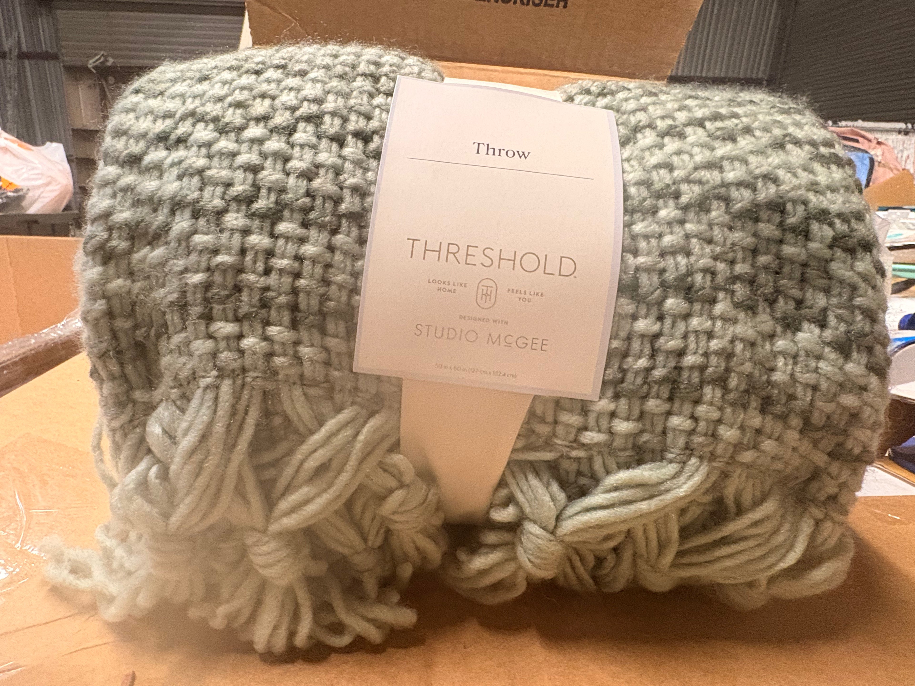 Threshold throw