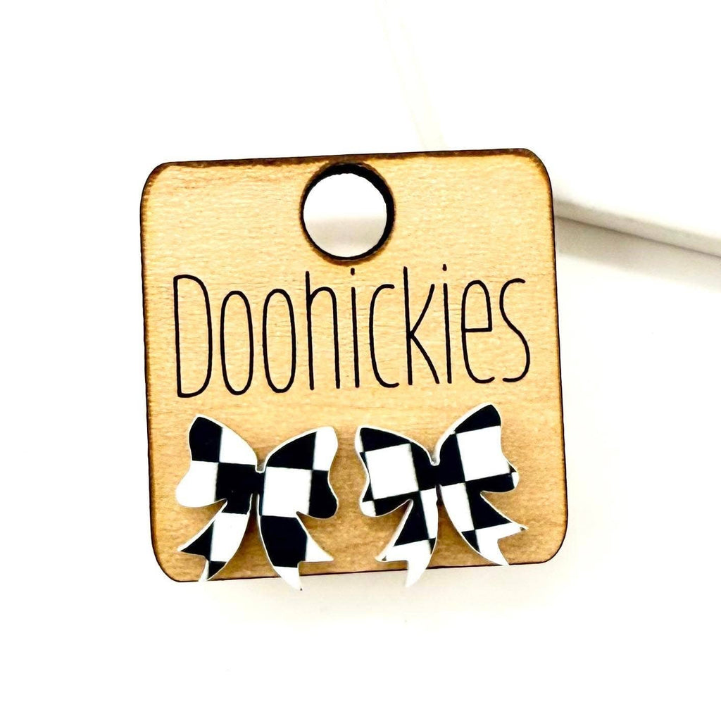 15mm Checkered Bow Studs